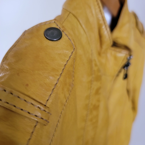 Danier Womens Mustard Yellow Leather Moto Jacket - Picture 2 of 10